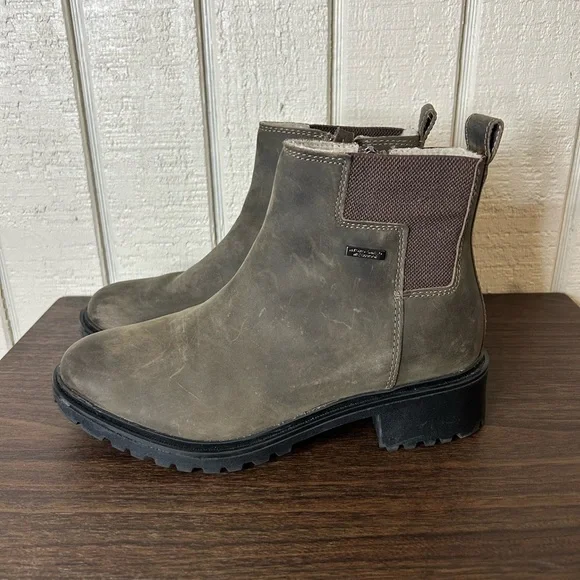 Rockport Ryleigh Gore Waterproof Chelsea Boots, size 6. - Picture 4 of 8